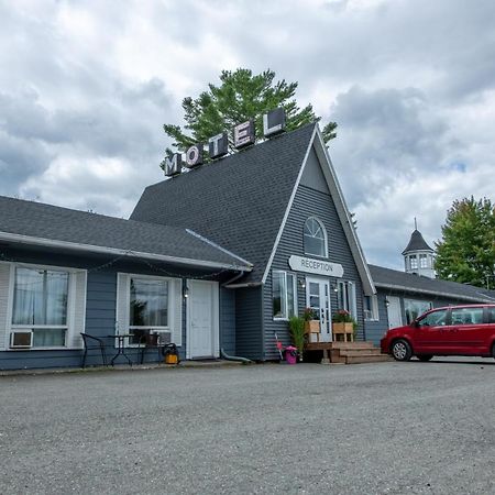 Motel Fleur de Lys Magog Eksteriør billede