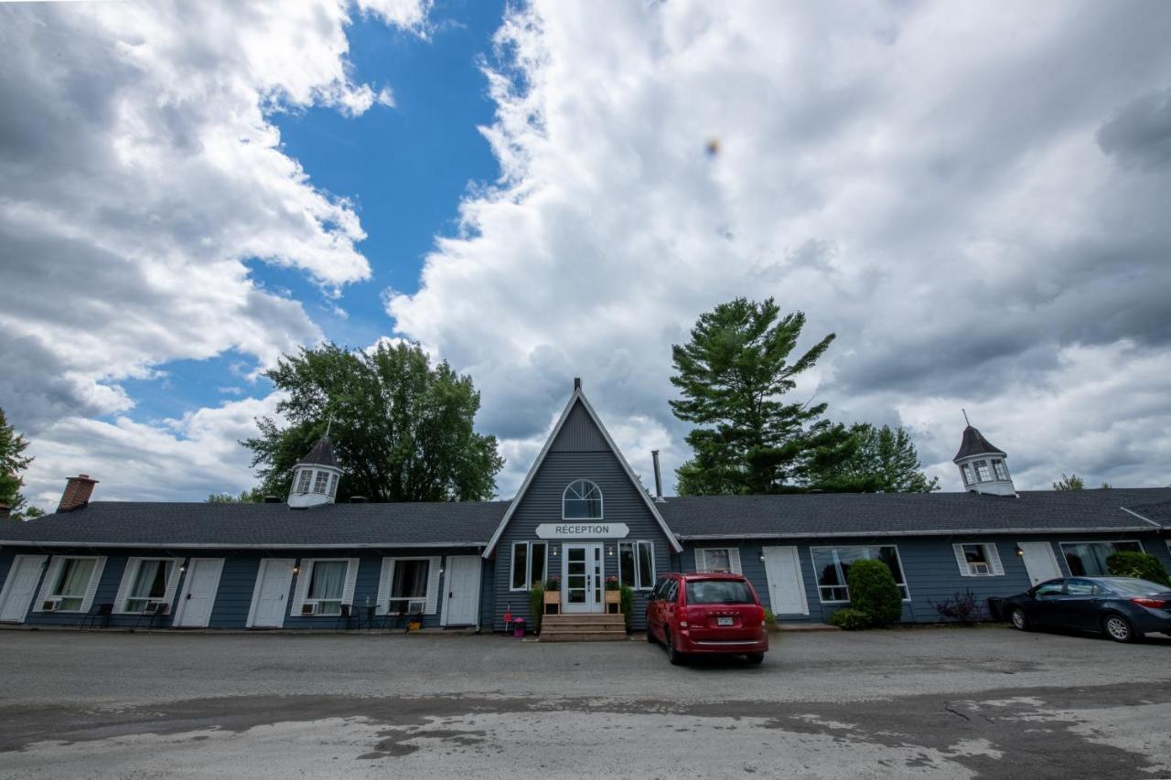 Motel Fleur de Lys Magog Eksteriør billede
