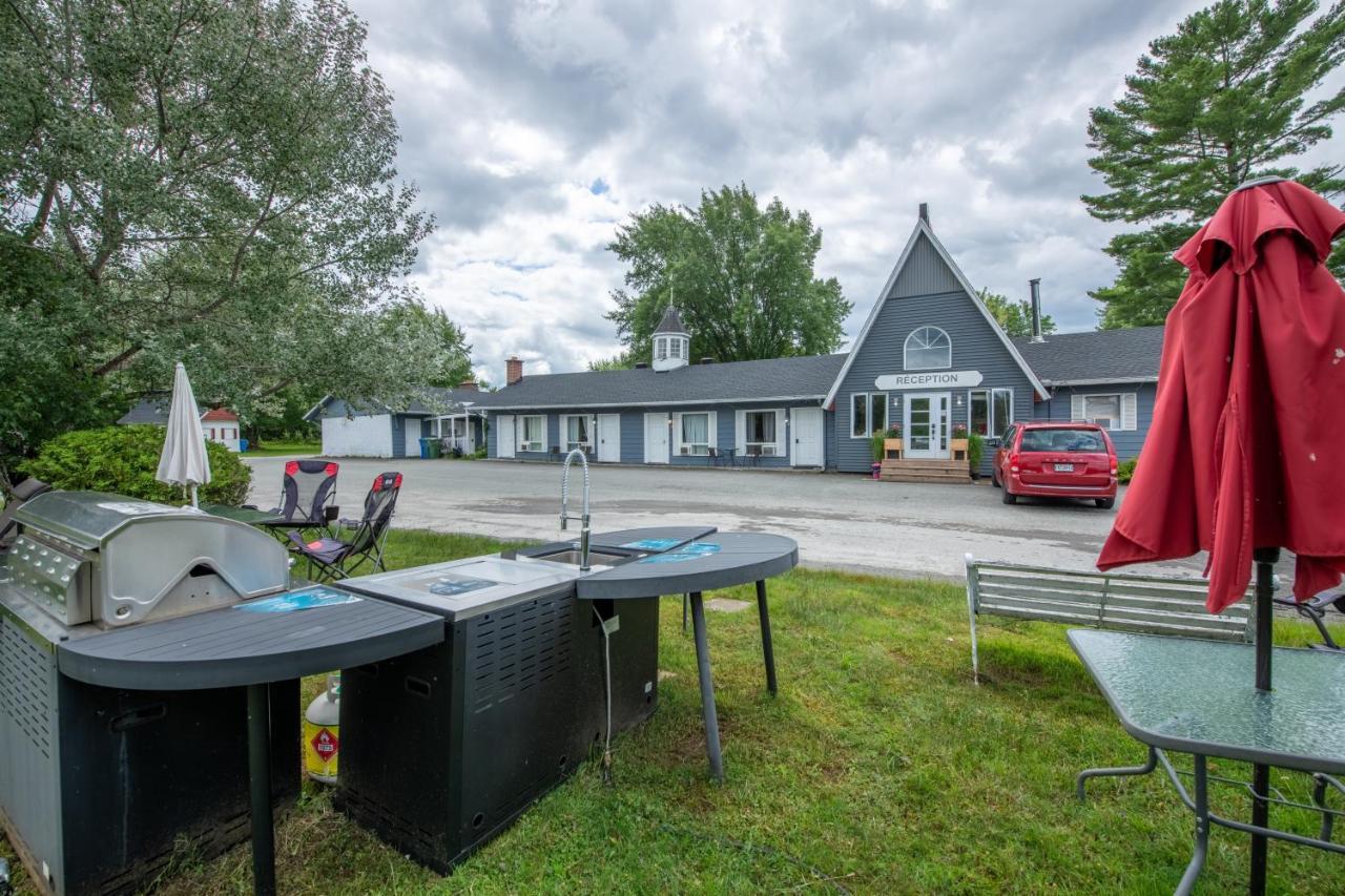Motel Fleur de Lys Magog Eksteriør billede