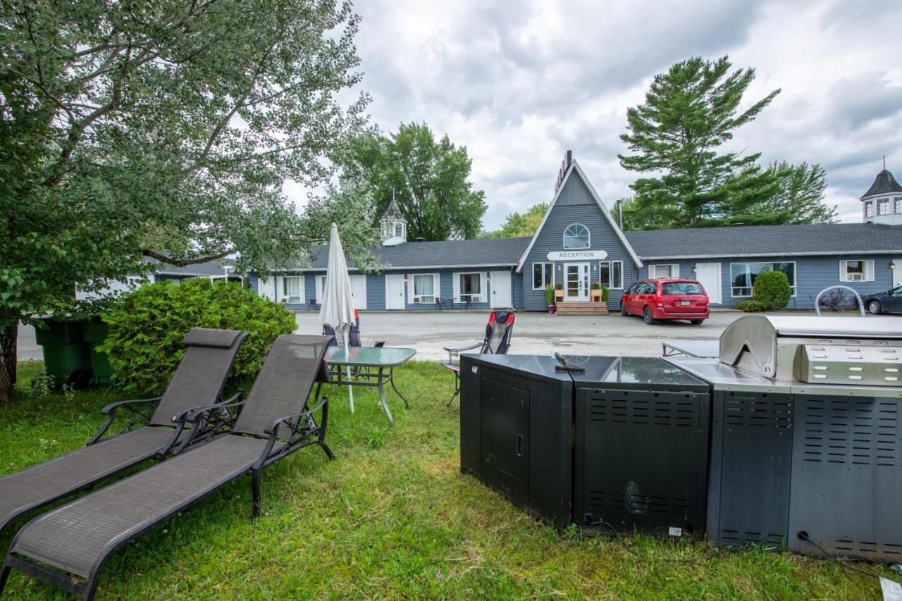 Motel Fleur de Lys Magog Eksteriør billede