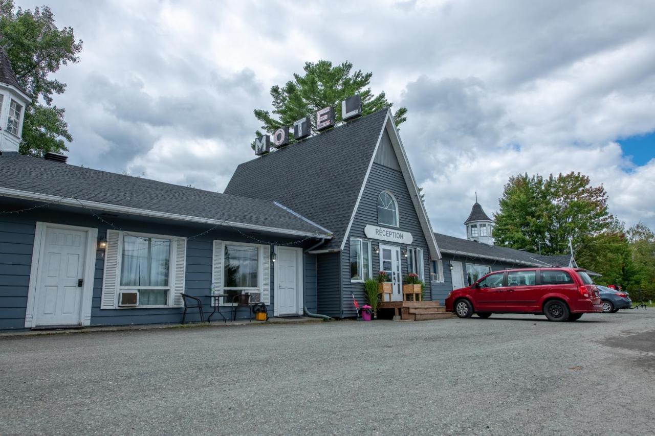 Motel Fleur de Lys Magog Eksteriør billede