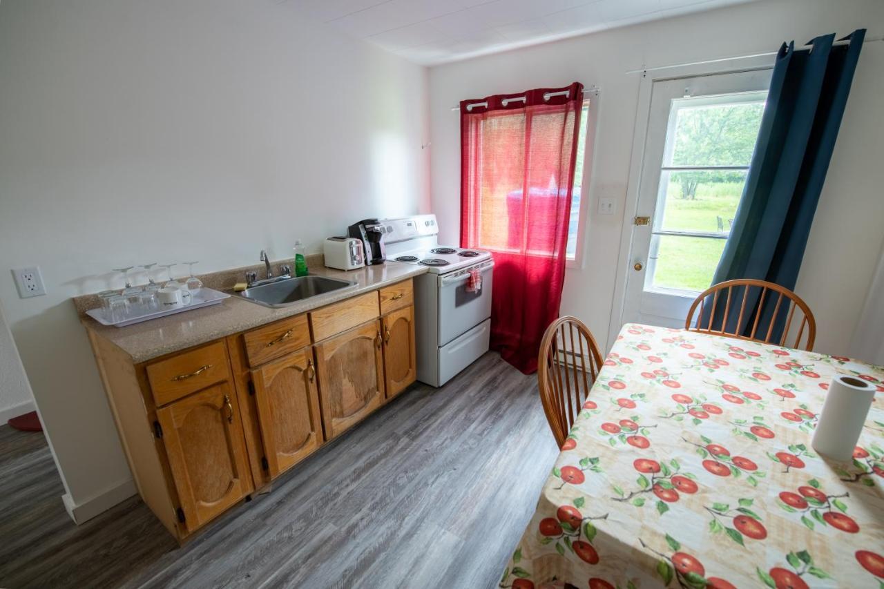 Motel Fleur de Lys Magog Eksteriør billede