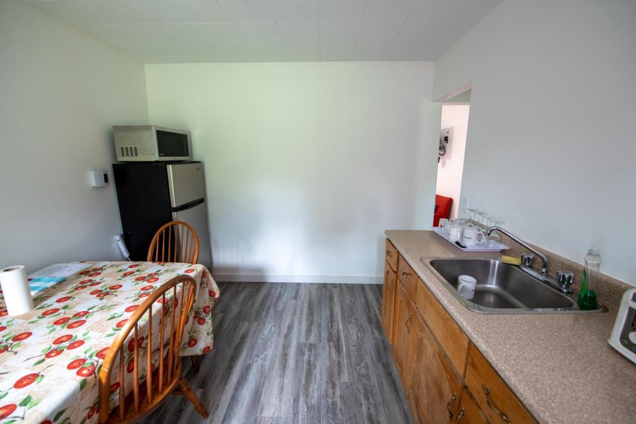 Motel Fleur de Lys Magog Eksteriør billede